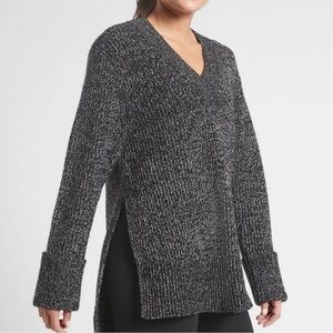 Athleta Shasta V-neck sweater - size M